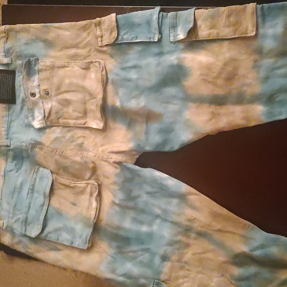 Jeans - Picture 2 of 4
